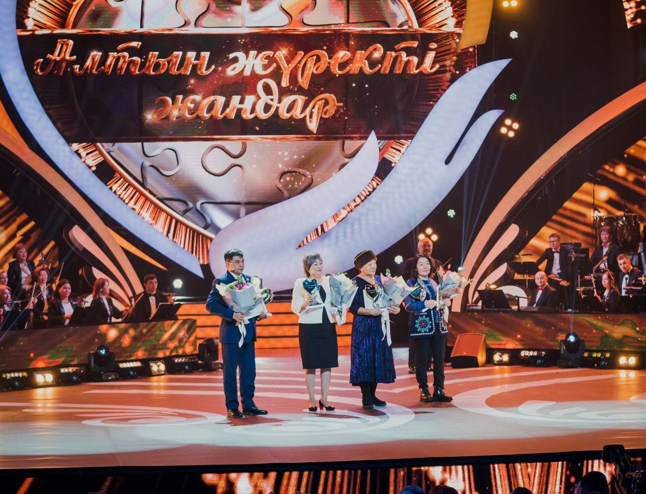 Герои независимости. Герои независимости. Герои независимости. Герои независимости. Спорт казахстана фотоколлаж.